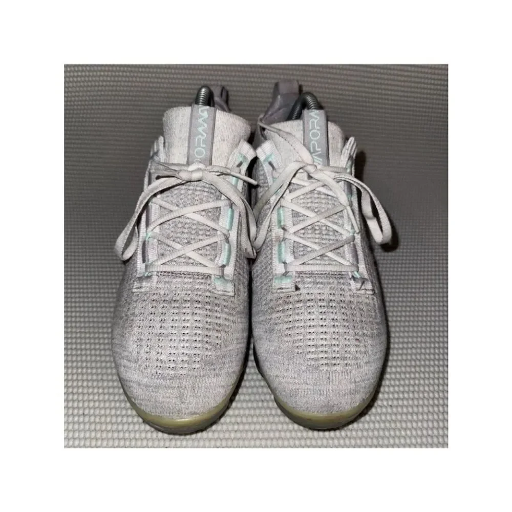 Nike Air VaporMax 2021 Gray Green Athletic Comfort Shoes Sneakers Youth Size 6Y